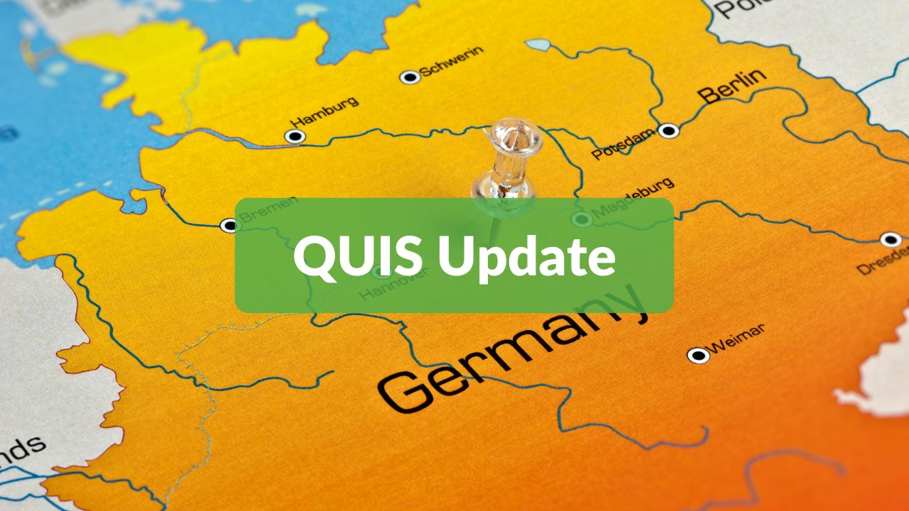 Detailkarte von Deutschland, markiert mit einem Reißzwecken-Pin und dem Schriftzug 'QUIS Update', hervorgehoben als Standort für die neue Suchfunktion zur Mietenanalyse.